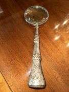 Rococo magnifier with silver finish