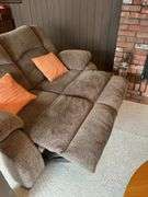 Reclining loveseat