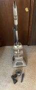 Shark Lift-Away DELUXE vacuum