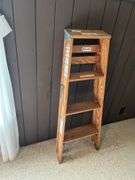 4’ wood step ladder