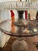2 cake stands