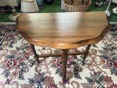 Half round table with scalloped edge