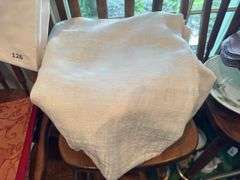 Tablecloths, placemats