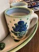 Large MA Hadley dispenser, 5 mugs, 18” platter