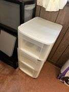 2 plastic drawer units