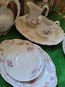 Floral Pattern Porcelain Dishware Collection