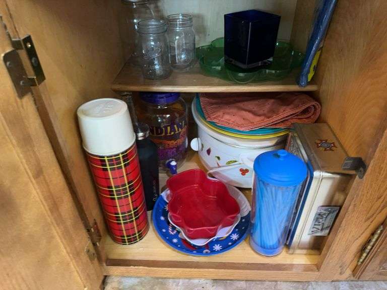 Contents of cabinet image