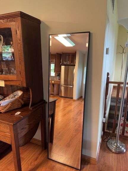 Beveled mirror image