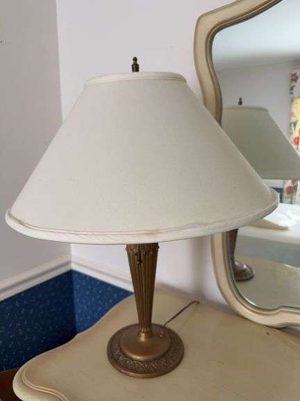 Table lamp with brass base 25"￼ image