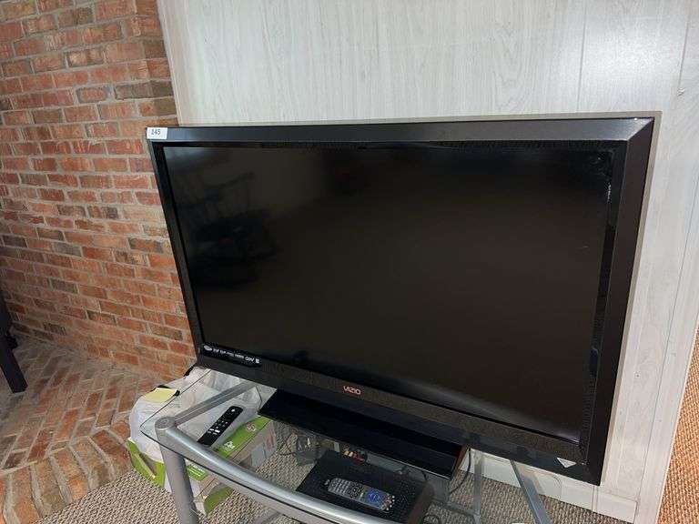 Vizio 42” TV image