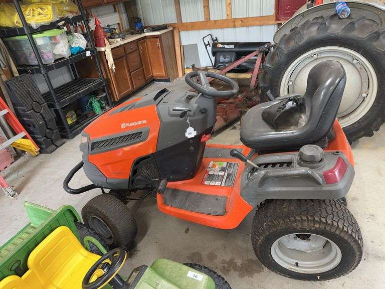 Husqvarna LGT 2654 riding lawn mower (not running) image