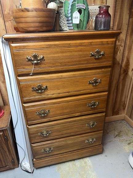 5 drawer chest image