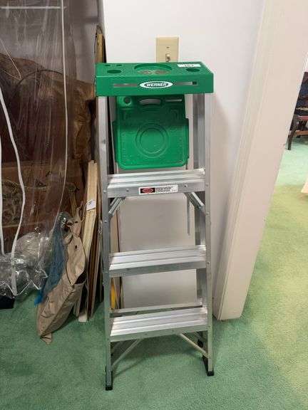 Werner 4' aluminum ladder ￼ image
