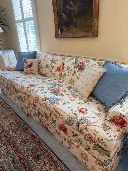 94” two cushion floral couch with 4 throw pillows image