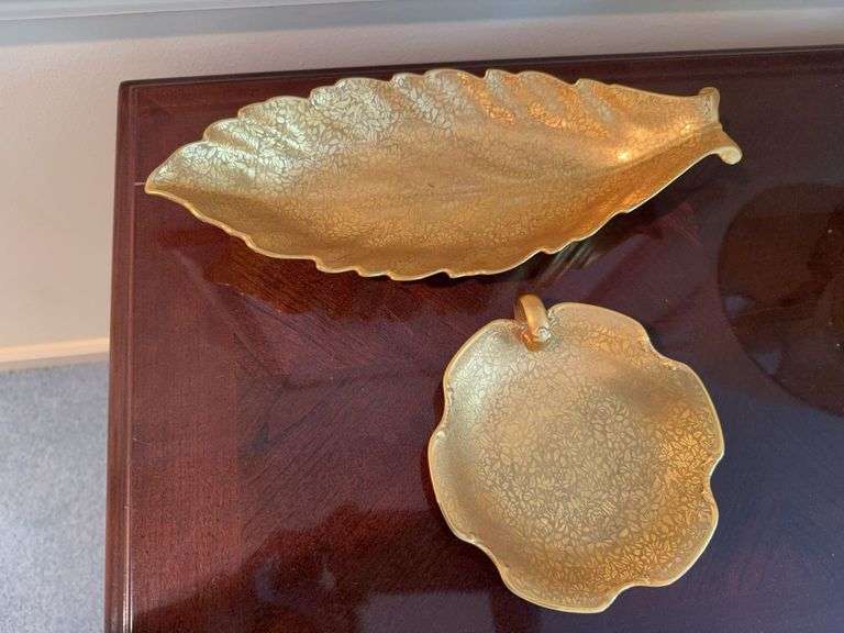 Pickard  gold encrusted nappy candy dish and gold leaf tray image