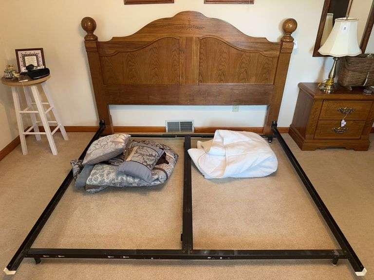 Oak King size headboard and bed rails, bedding image