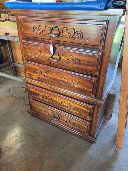 Lea 5 drawer chest, bunk bed ladder image