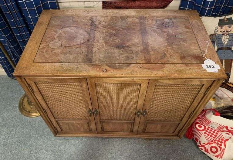 Mastercraft Furniture Co. cabinet32" x 18" x 24" image