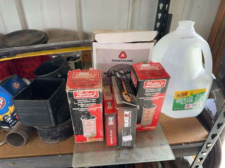 Contents of 2 shelves image