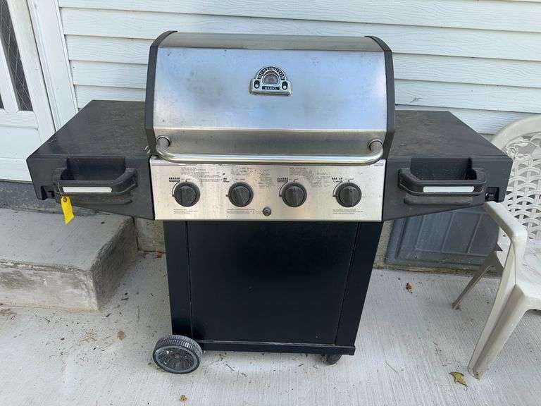 Huntington 4 burner gas grill with cover image