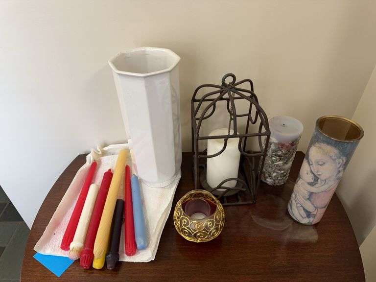 Candle holders, candles, white vase image