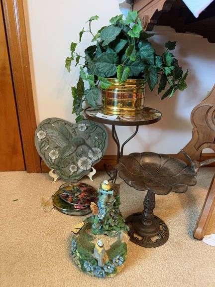 Misc garden decor, cast bird bath image