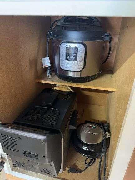 Table top fryer, instant pot, mini waffle maker image
