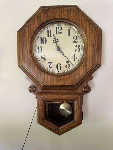 Howard Miller wall clock image