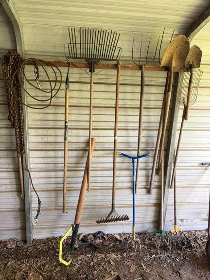 Can’t hook, pitch forks, hoe, rakes, garden weasel image