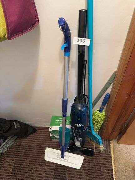 Floor vac, broom, duster, image