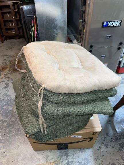 Seat cushions image