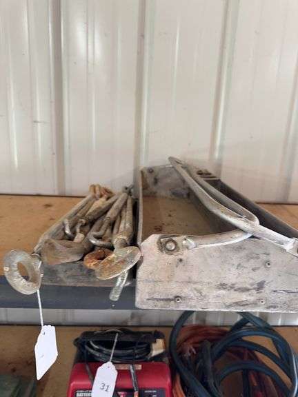 Metal tool caddy, turnbuckles image