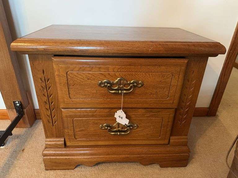 Oak 2 drawer nightstand image