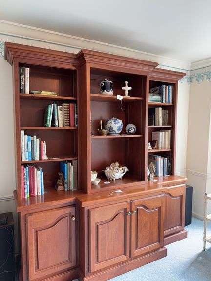 Large bookcase image