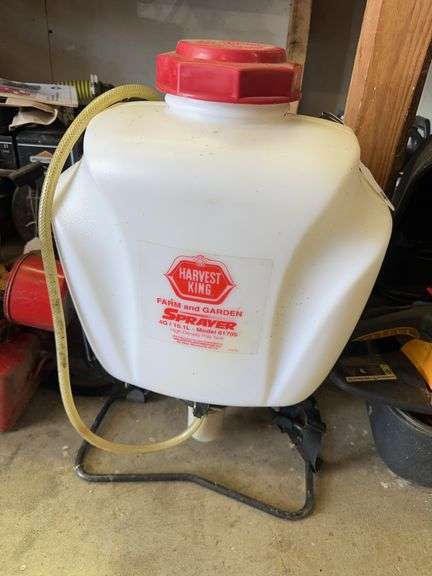Backpack sprayer image