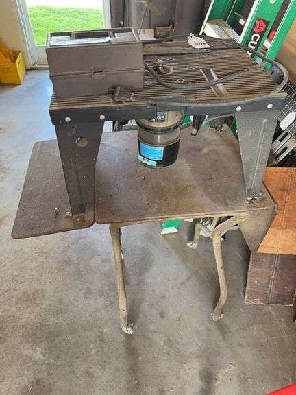 Sears router w/table & bits image