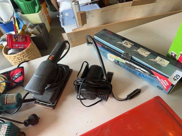 Ryobi detail sander, Black and Decker finishing sander, gauge image