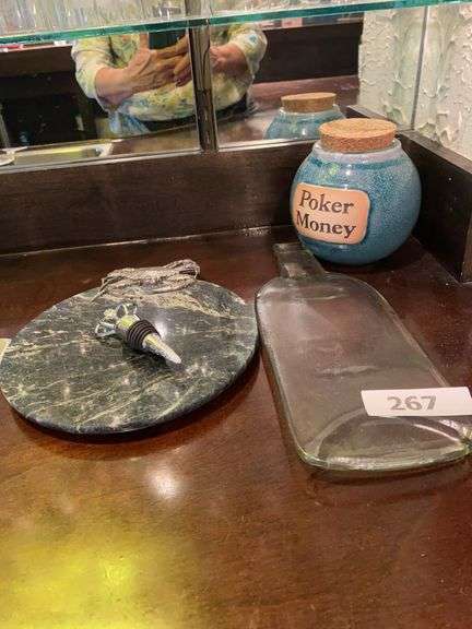 Poker man net jar, glass bottle spoon rest, marble crab board, stopper image