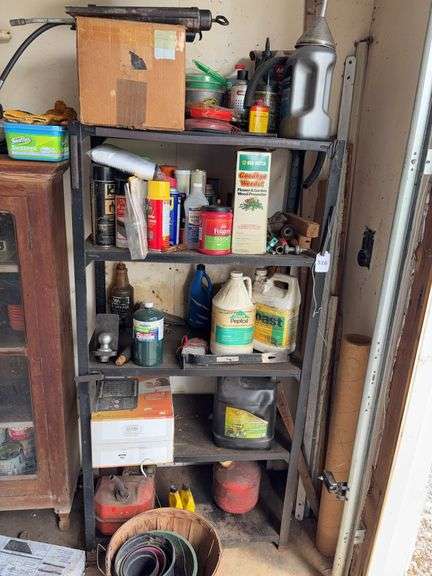 Metal shelf & contents image