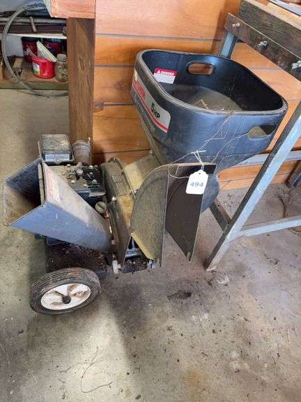 Craftsman 5 hp chipper/ shredder( unknown condition) image