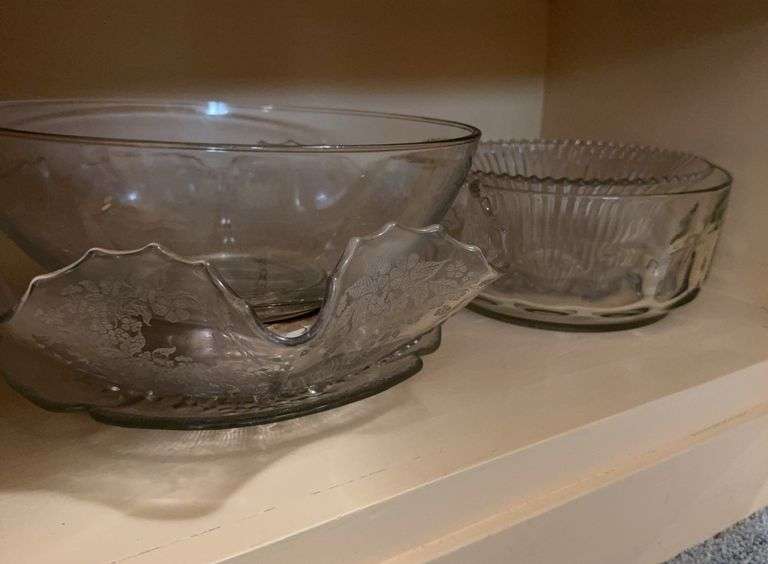 Clear glass plate, 4 bowls, 1 with silver pedestal base image