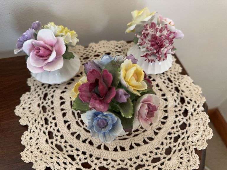 3 porcelain flower bouquets, dollie image