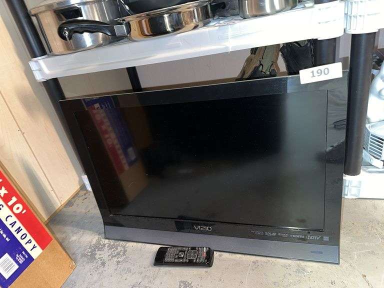 VIZIO 26” flat screen TV with remote image