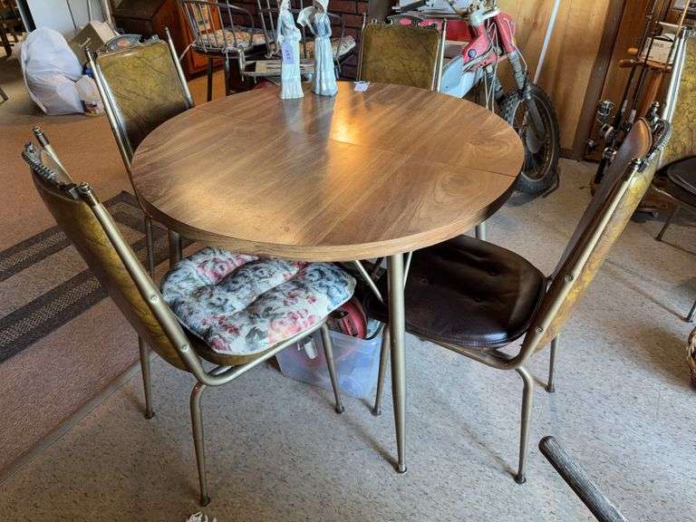 Vintage kitchen table 43" dia & 6 chairs image