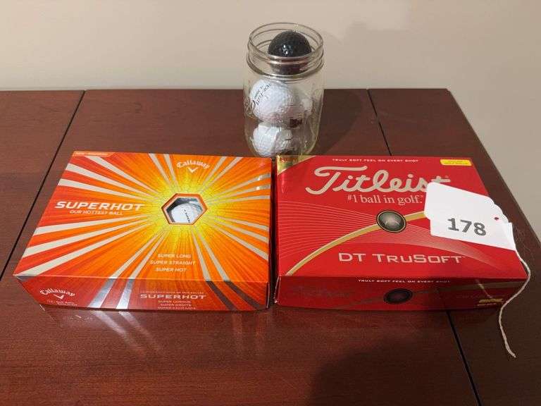 Golf balls image