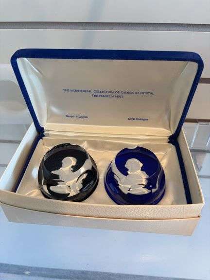 Bacarat Franklin Mint Cameo image