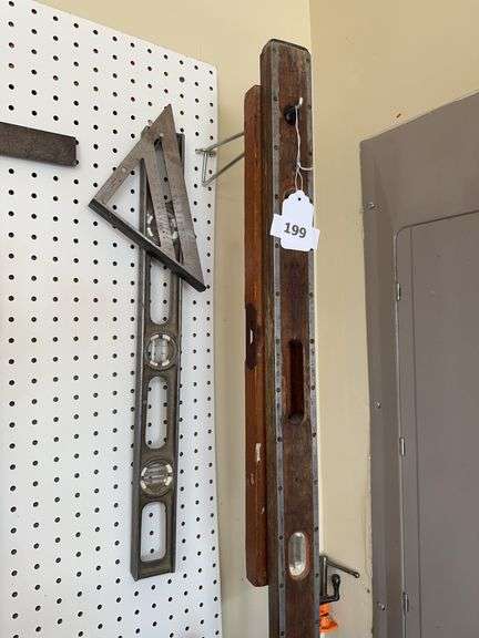 3 levels, 1 square image