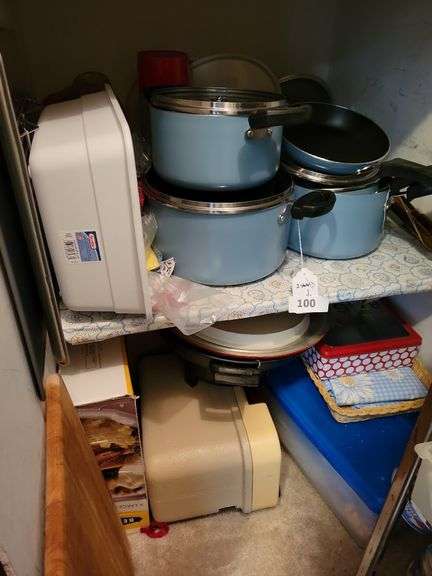Pots/Pans, Kitchenware, misc (2 bottom shelves) image