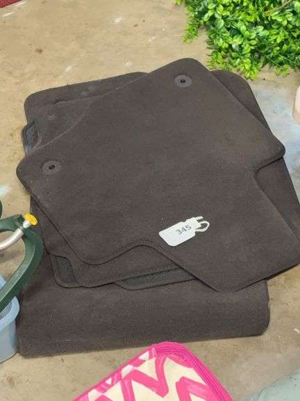 Carpeted floor mats image