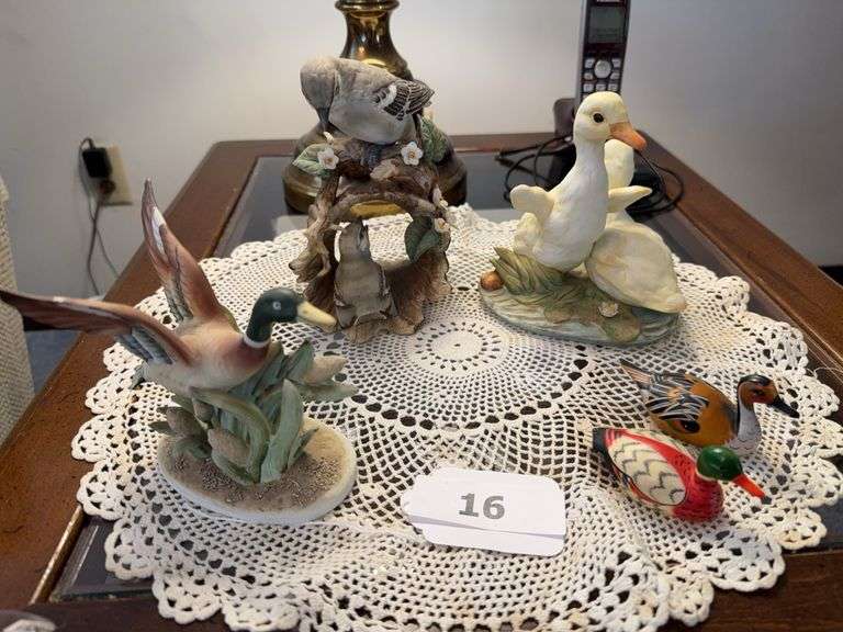Lefton duck figurine, 2 Homco porcelain figurines, 2 resin ducks, doily image